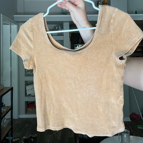 Mustard yellow crop top - Picture 1 of 3